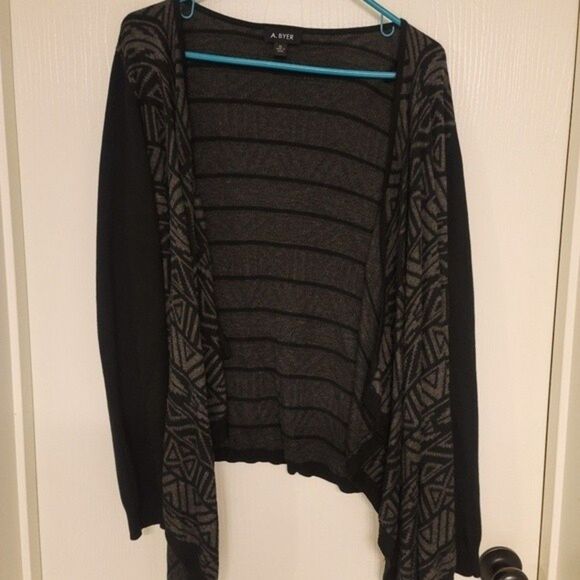~ Womens A Byer patterned sweater - Picture 1 of 3